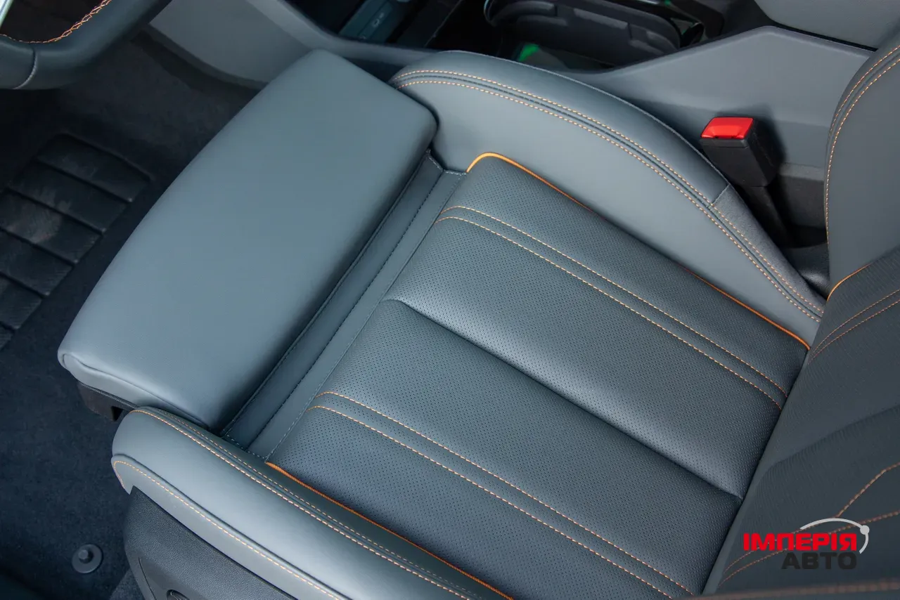 Audi Q4 e-tron - фото 18