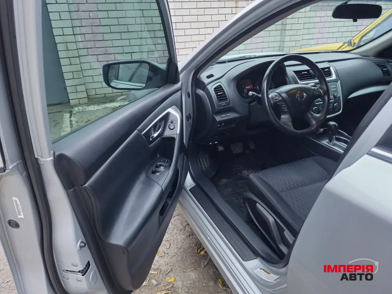 Nissan Altima - фото 2