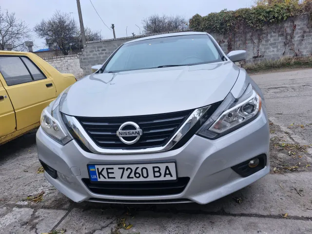 Nissan Altima - фото 5