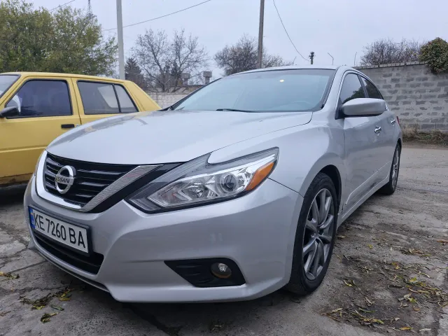 Nissan Altima - фото 4
