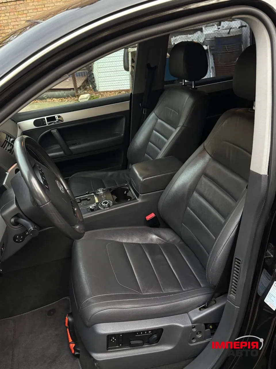 Volkswagen Touareg - фото 21