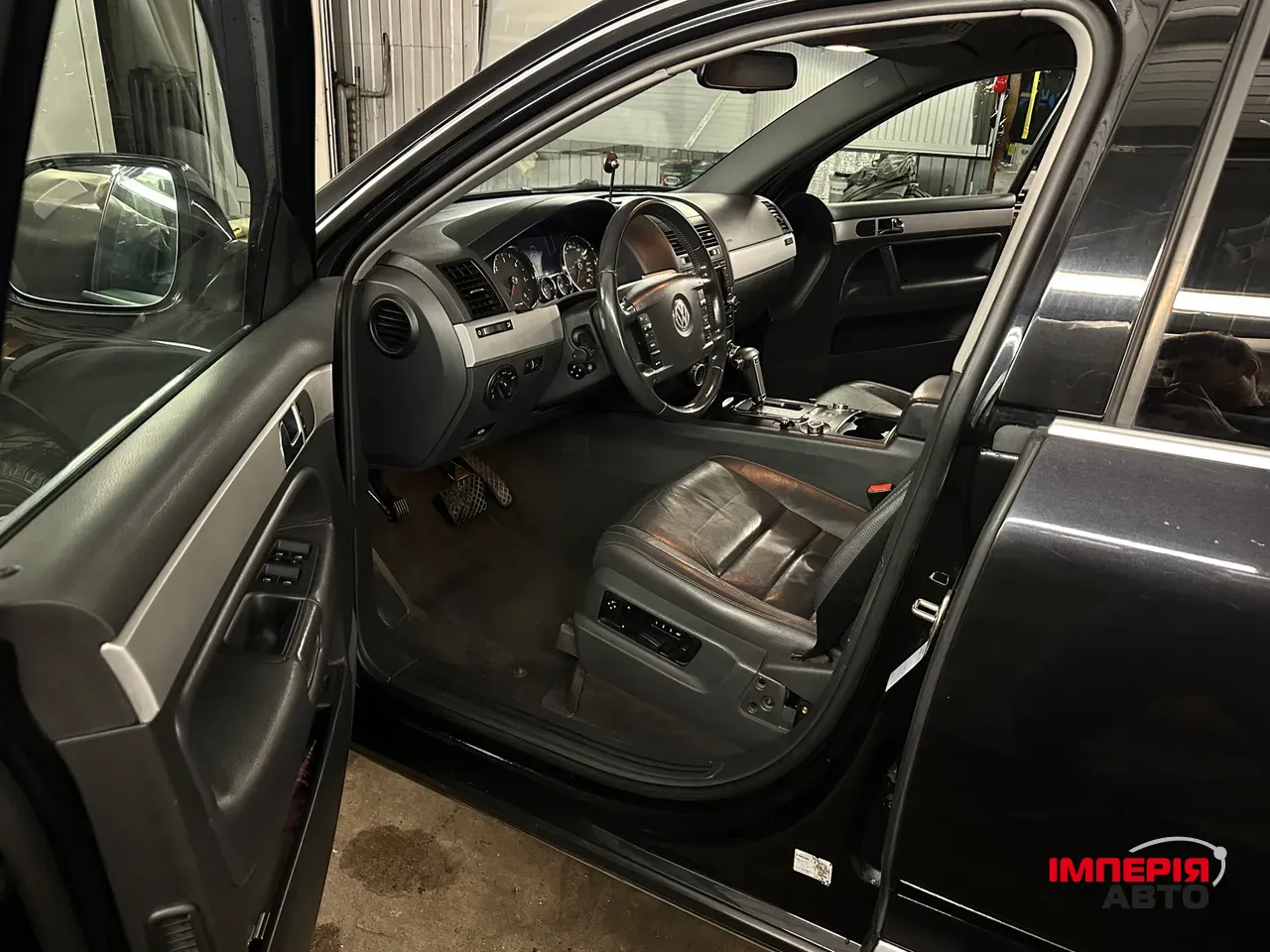 Volkswagen Touareg - фото 15