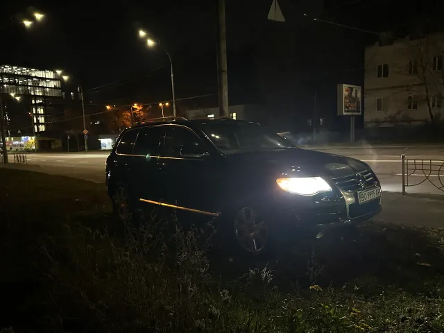 Volkswagen Touareg - фото 5