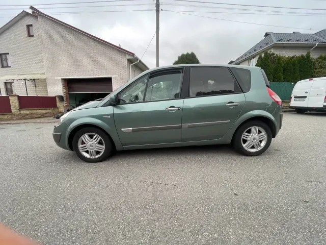Renault Scenic - фото 3