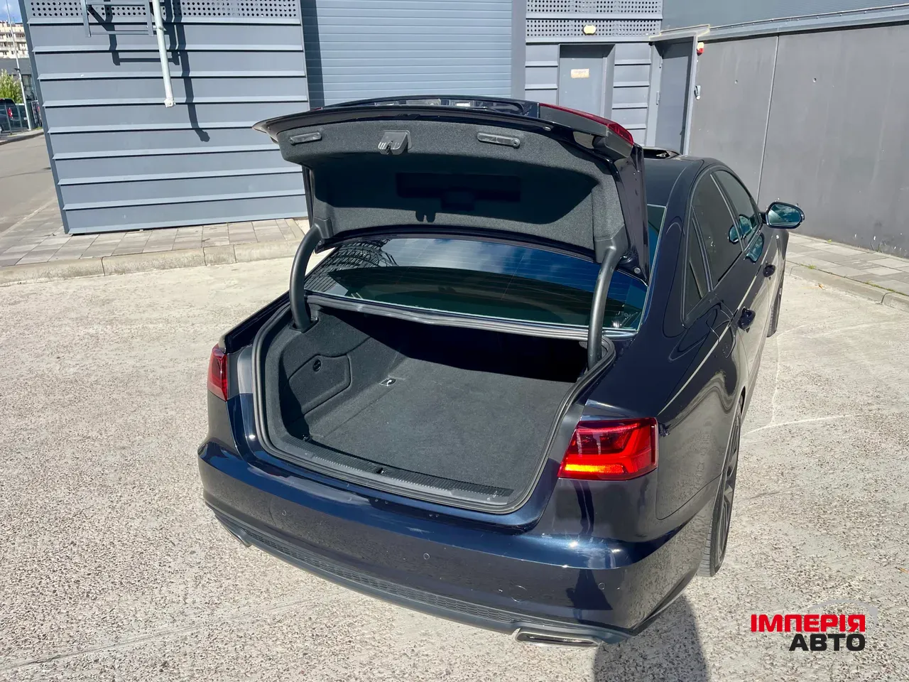 Audi A6 - фото 25