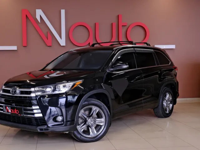 Toyota Highlander - фото 1
