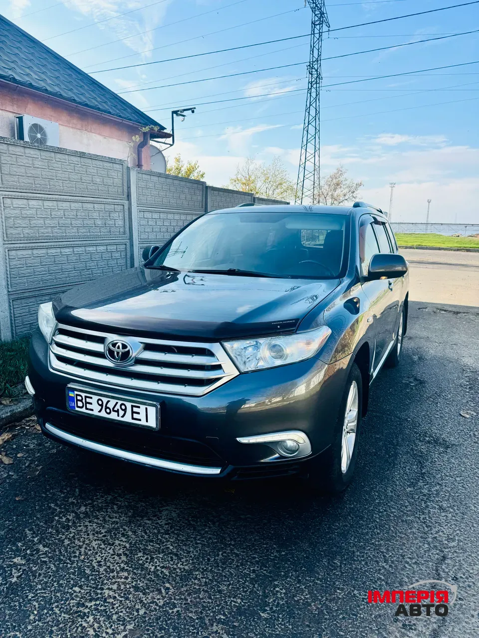 Toyota Highlander - фото 1