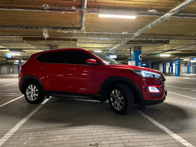 Hyundai Tucson - фото 1