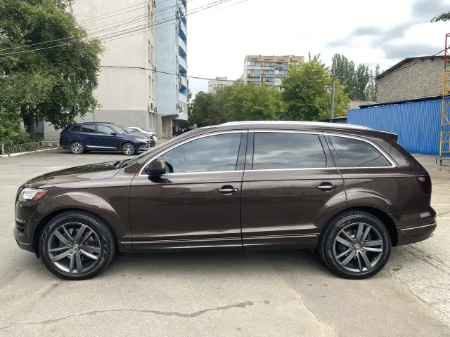 Audi Q7 - фото 4