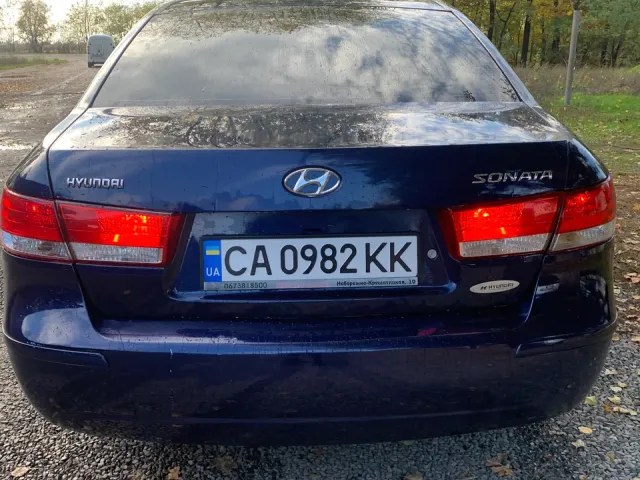 Hyundai Sonata - фото 2