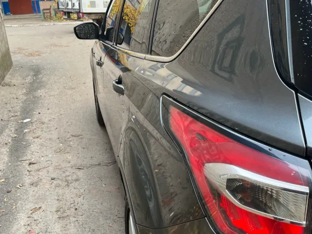 Ford Escape - фото 5