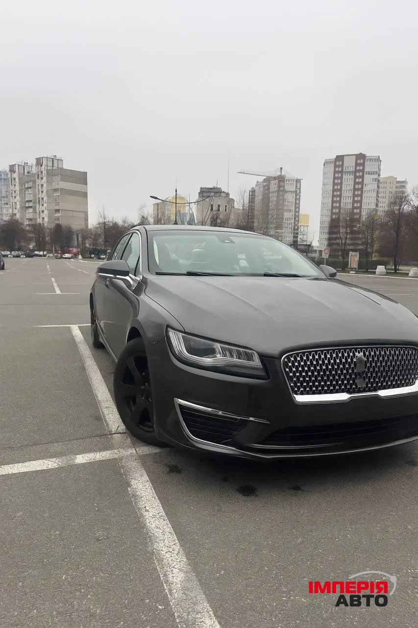 Lincoln MKZ - фото 1