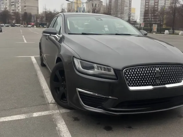 Lincoln MKZ - фото 1