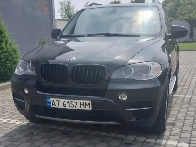 BMW X5 - фото 1