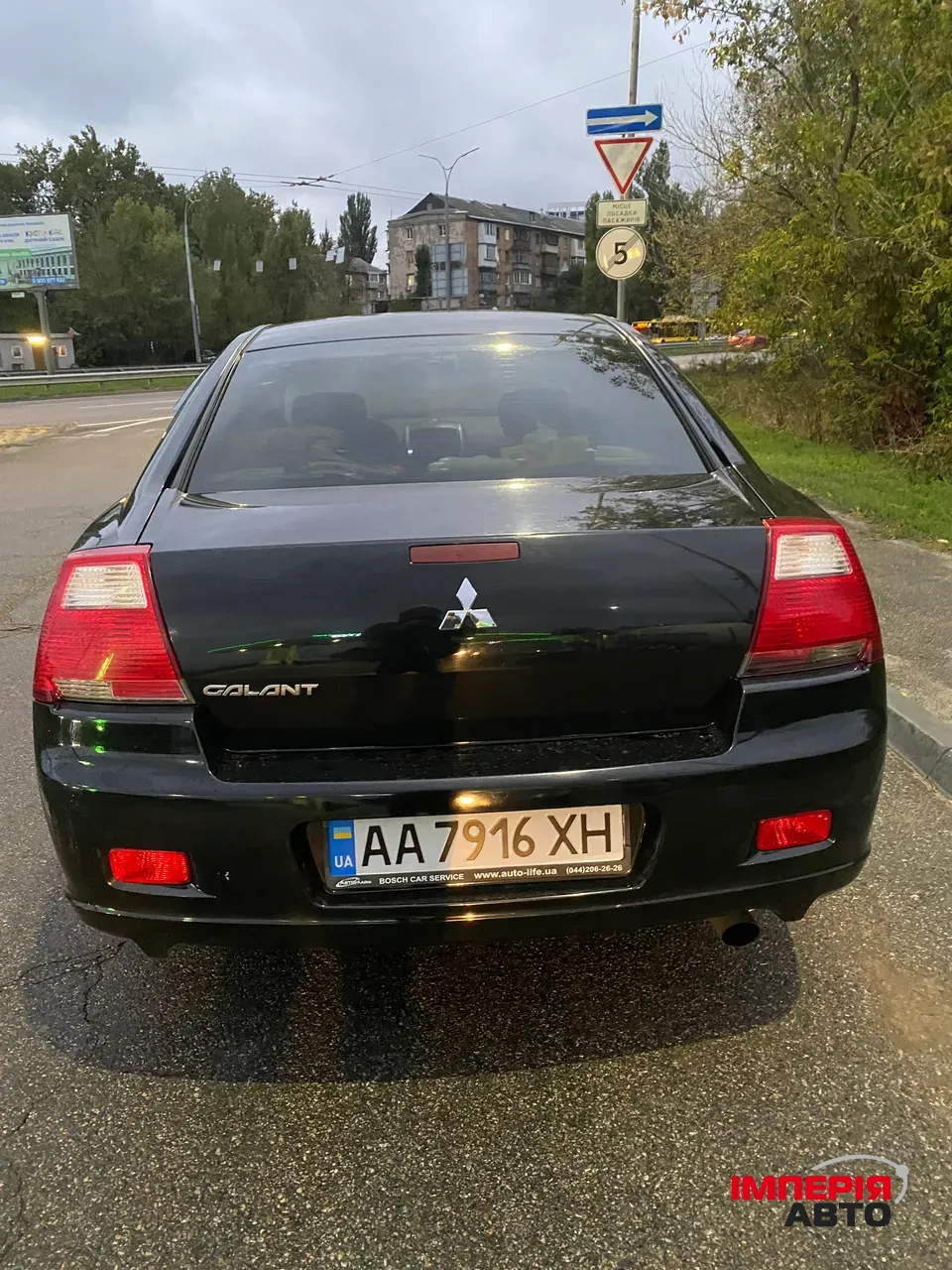 Mitsubishi Galant - фото 5