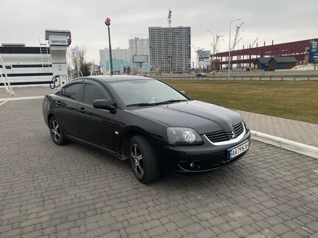 Mitsubishi Galant - фото 1