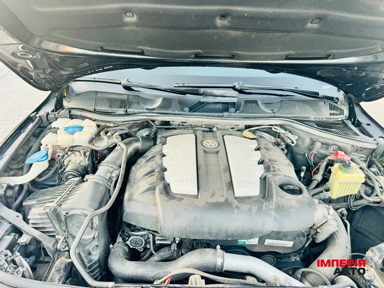 Volkswagen Touareg - фото 14