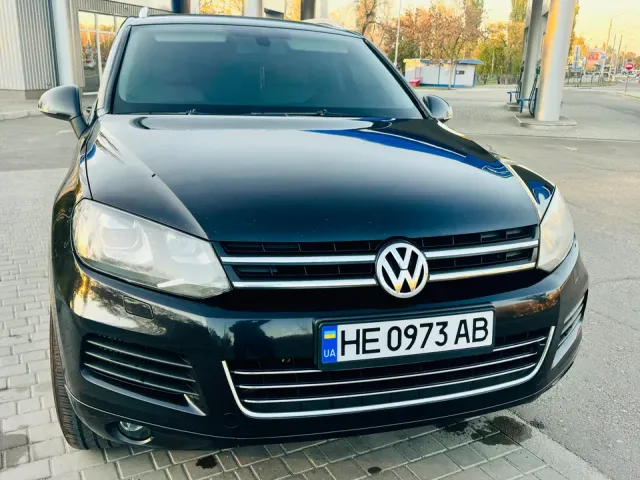Volkswagen Touareg - фото 3