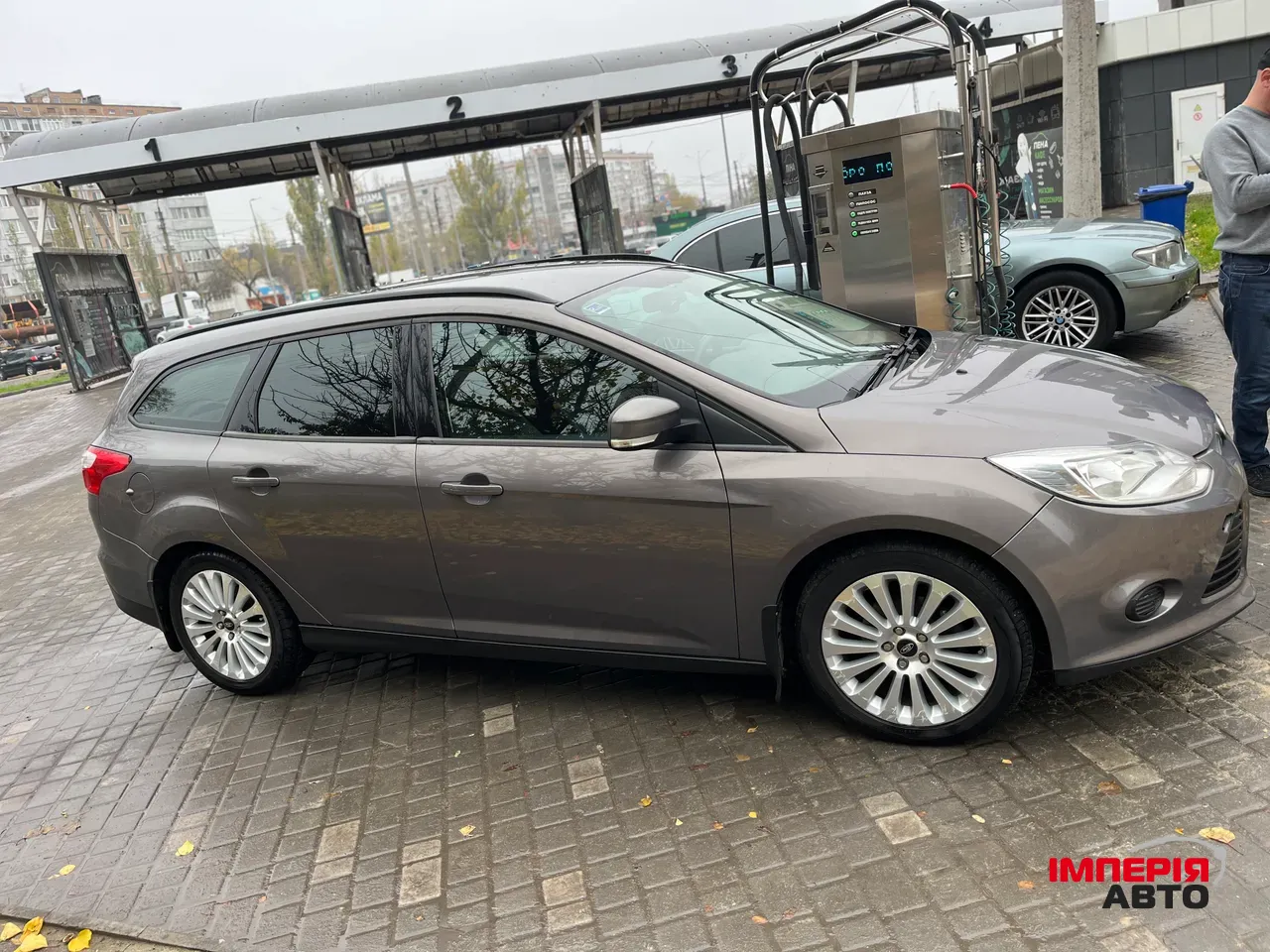 Ford Focus - фото 8