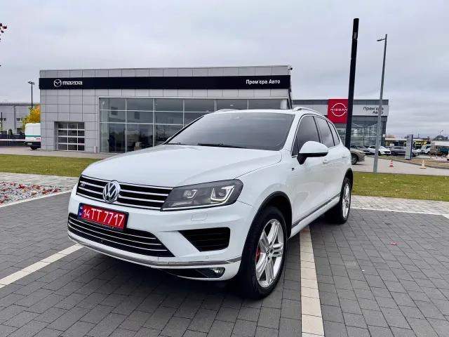 Volkswagen Touareg - фото 2