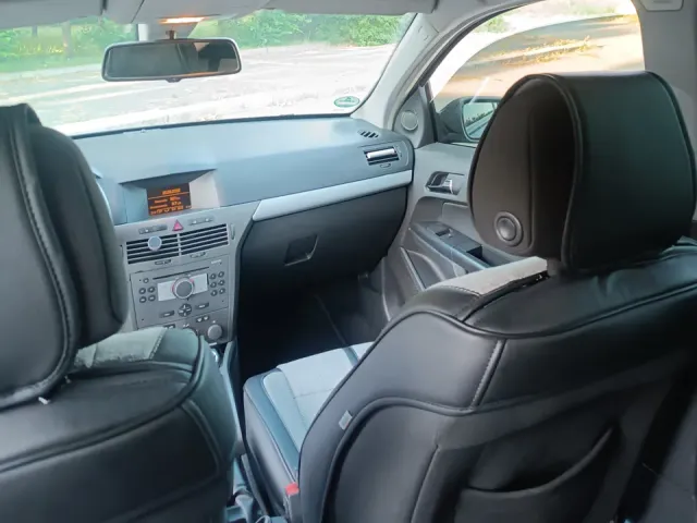 Opel Astra - фото 5