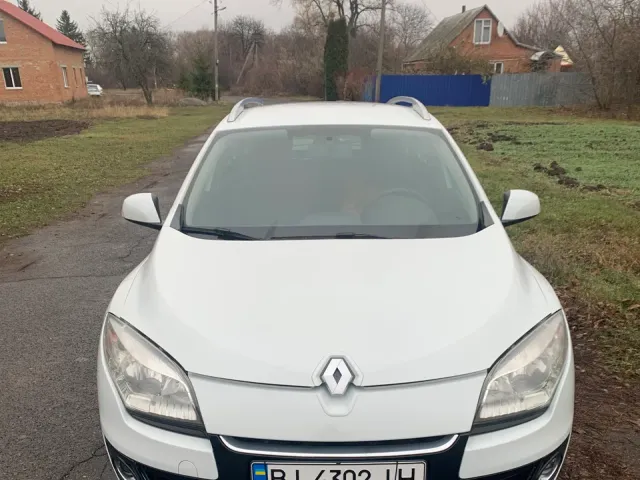 Renault Megane - фото 1