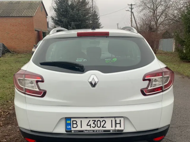 Renault Megane - фото 3