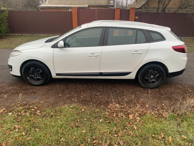 Renault Megane - фото 4