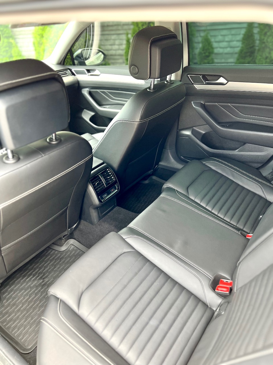 Volkswagen Passat - фото 5