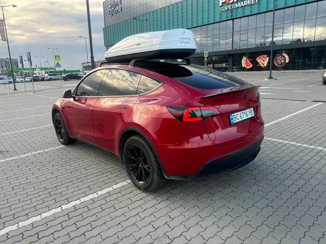 Tesla Model Y - фото 5