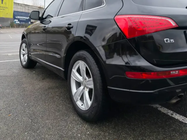 Audi Q5 - фото 2