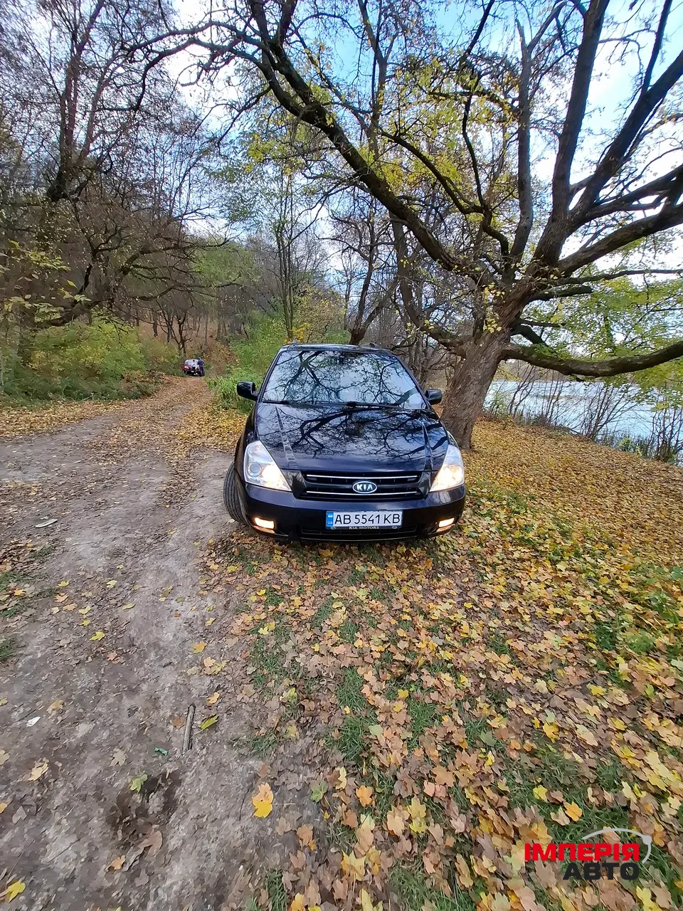 Kia Carnival - фото 2