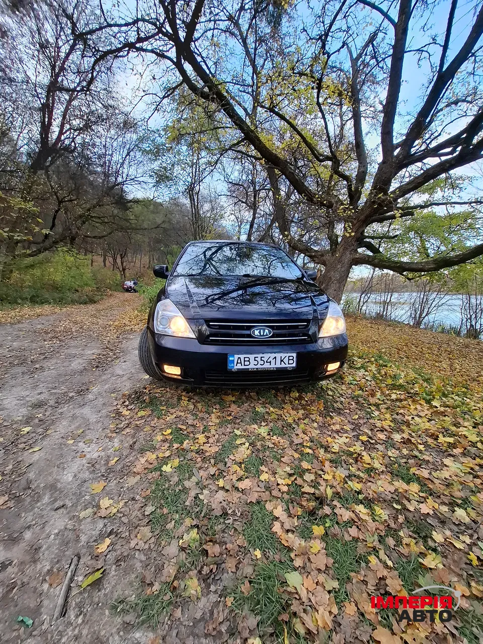 Kia Carnival - фото 1