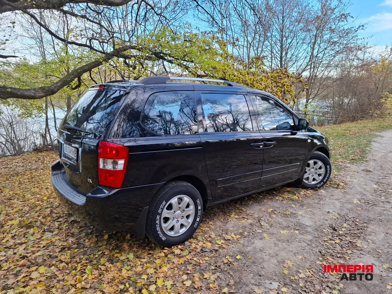 Kia Carnival - фото 18