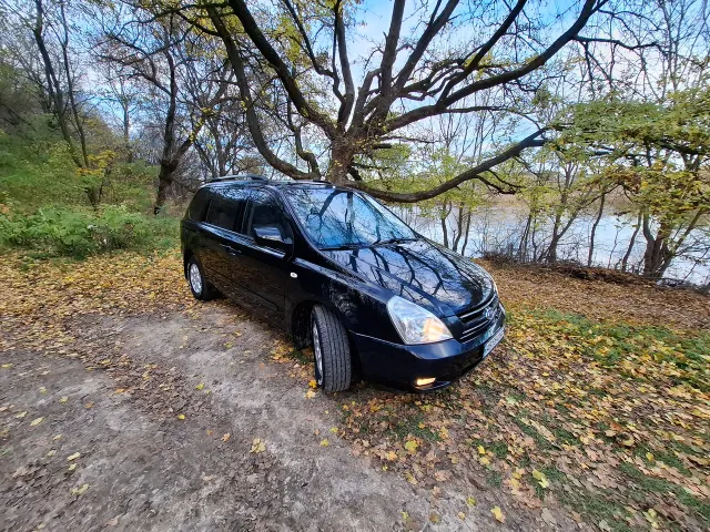 Kia Carnival - фото 3