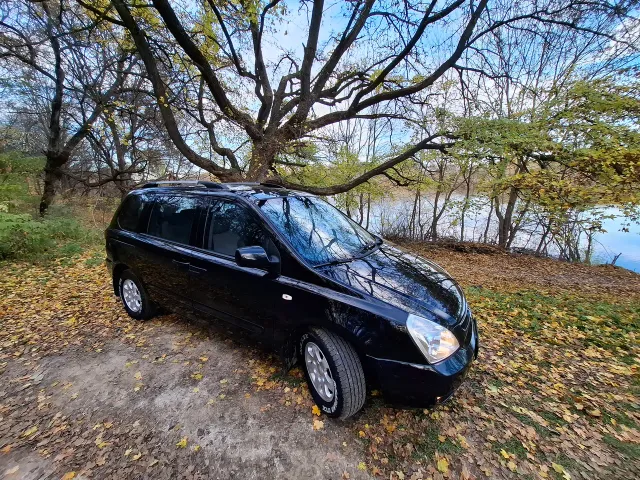 Kia Carnival - фото 5