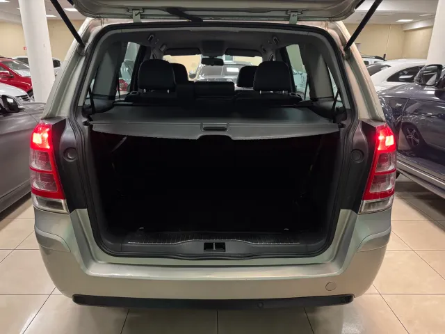 Opel Zafira - фото 3