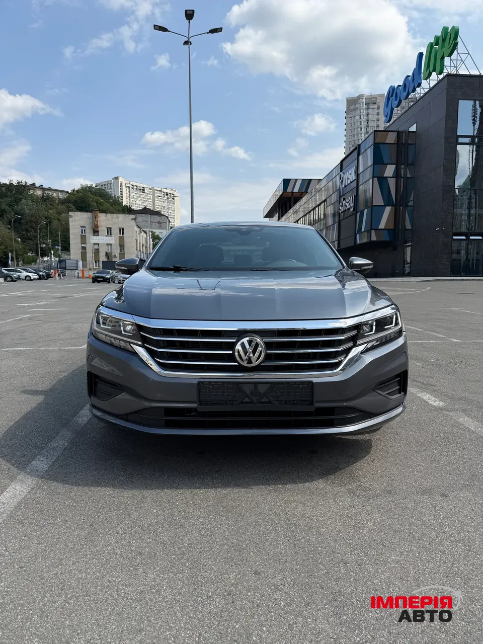 Volkswagen Passat (North America and China) - фото 1