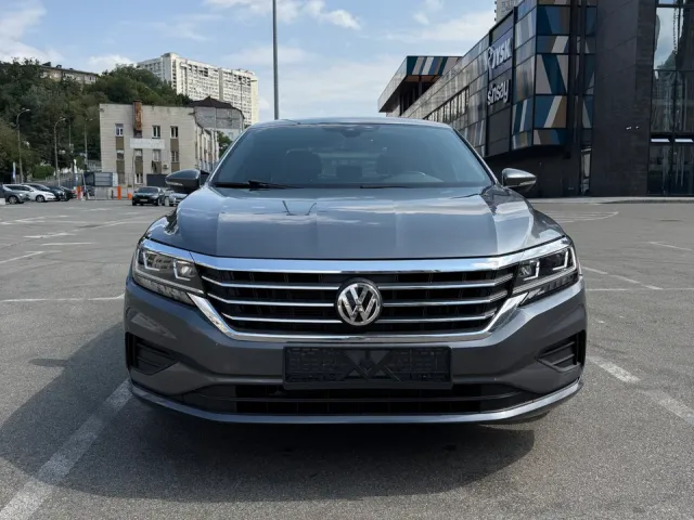 Volkswagen Passat (North America and China) - фото 1