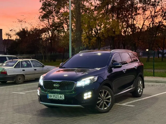 Kia Sorento - фото 1