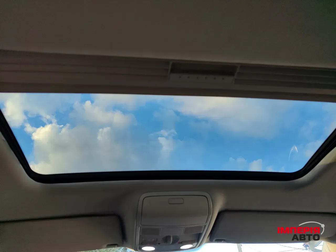 Volkswagen Golf - фото 13