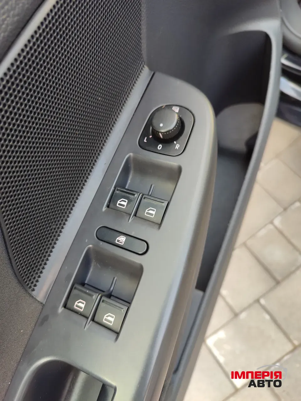 Volkswagen Golf - фото 14