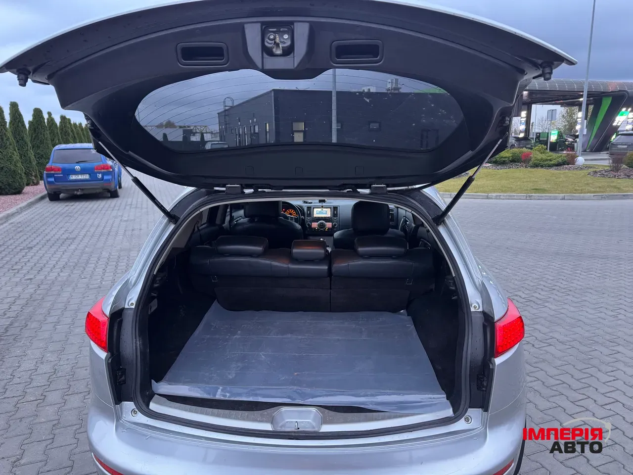 Infiniti FX - фото 31