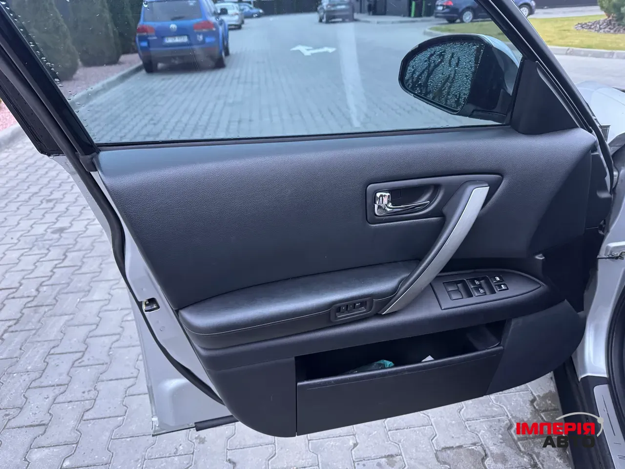 Infiniti FX - фото 34