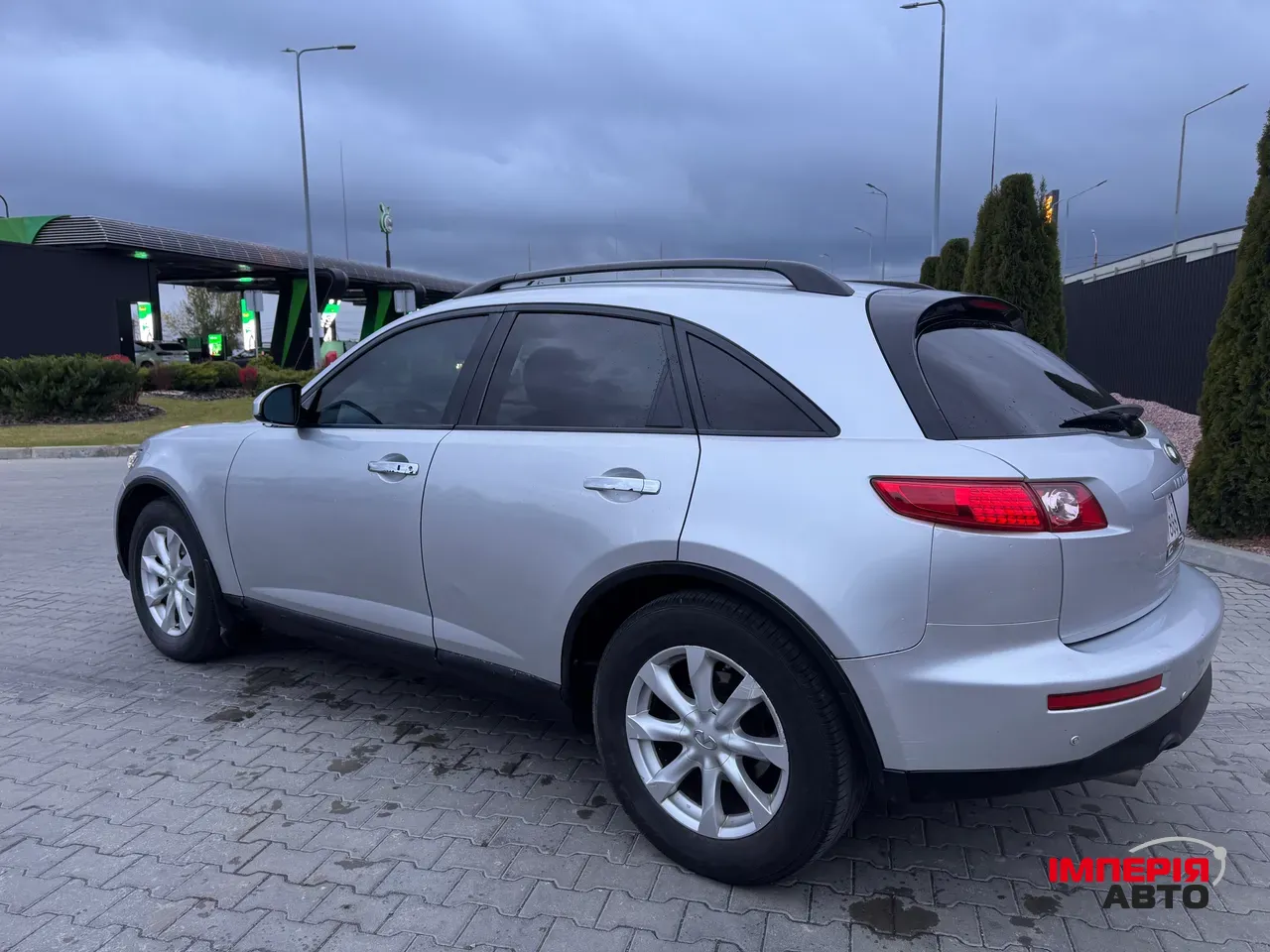 Infiniti FX - фото 10