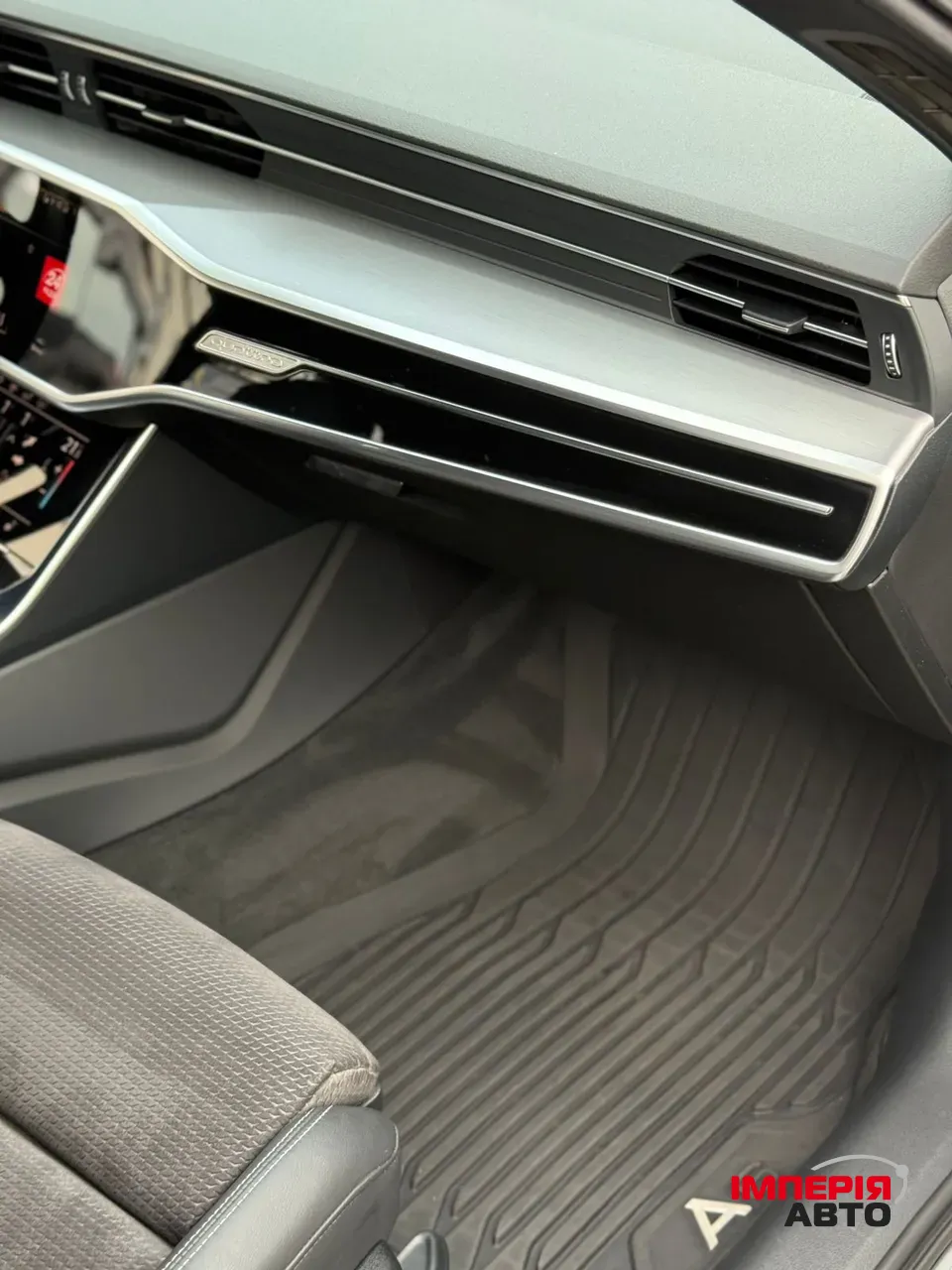 Audi A6 - фото 15