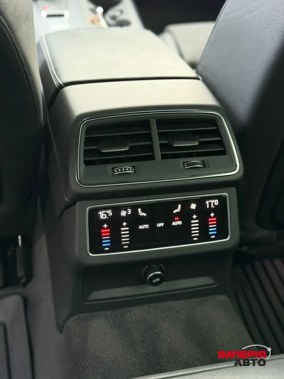 Audi A6 - фото 25