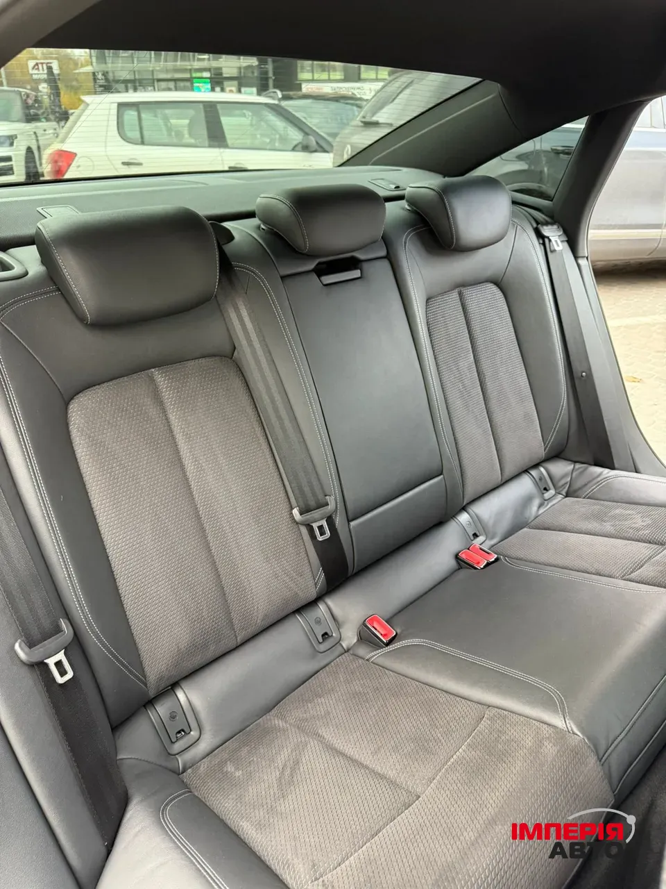 Audi A6 - фото 19