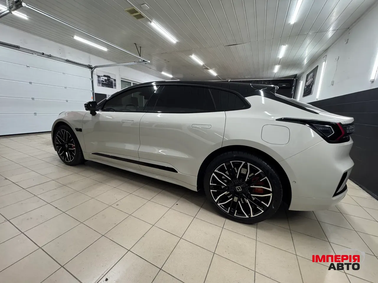 Zeekr 001 - фото 14