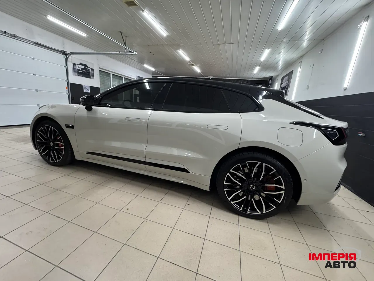 Zeekr 001 - фото 11